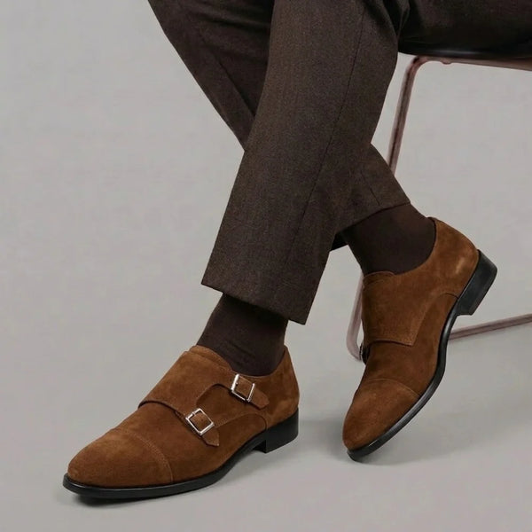 Double buckle men's shoe in light brown suede