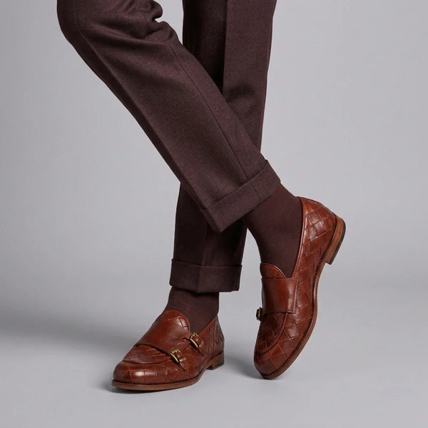 Men's moccasin in woven leather with double buckle in red