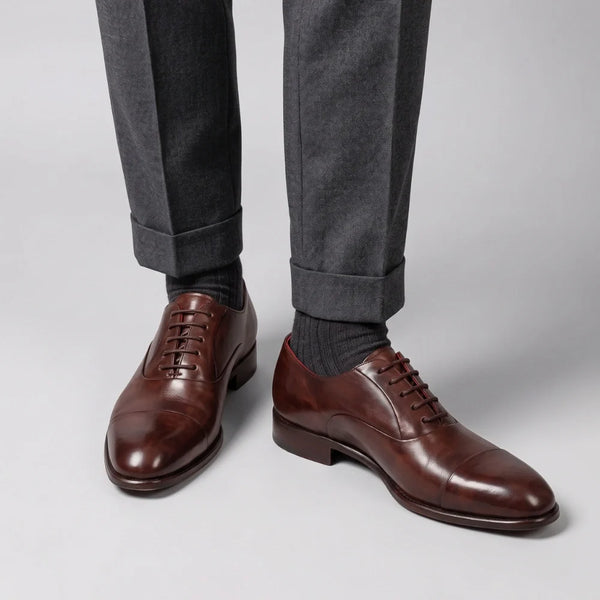 Men's elegant dark brown oxford in leather and red lining