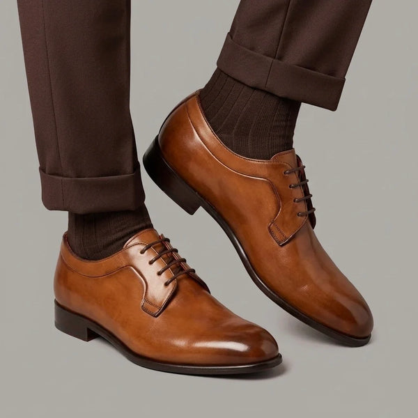 Elegant brown derby for men in smooth leather